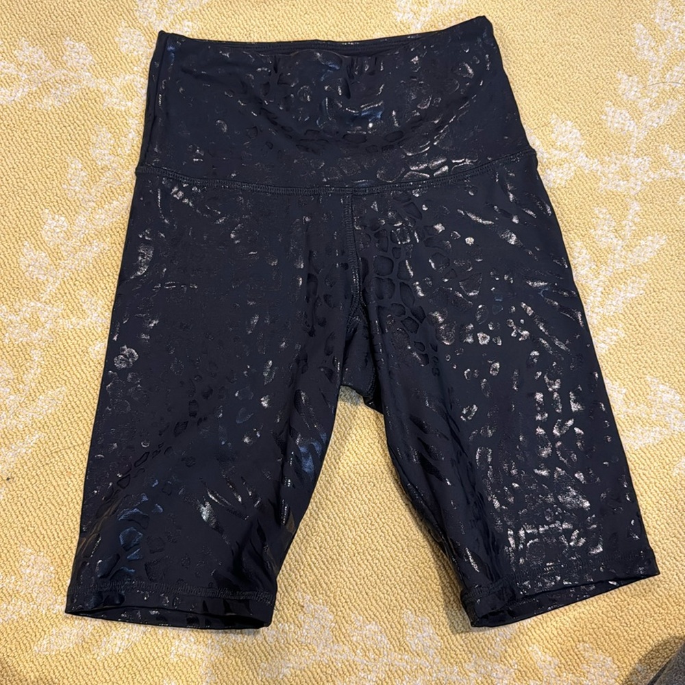Strut this biker shorts
